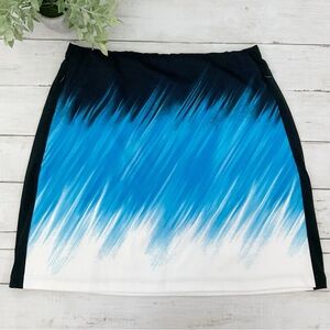 Tail Women's Skort in Vibrant Blue, White, and Black design, pockets, shorts S